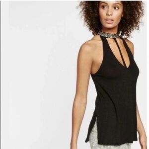 Express sparkling choker tee